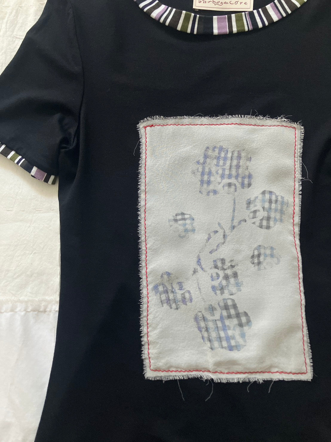 garbage core - T-SHIRT WITH PRINTED PATCH