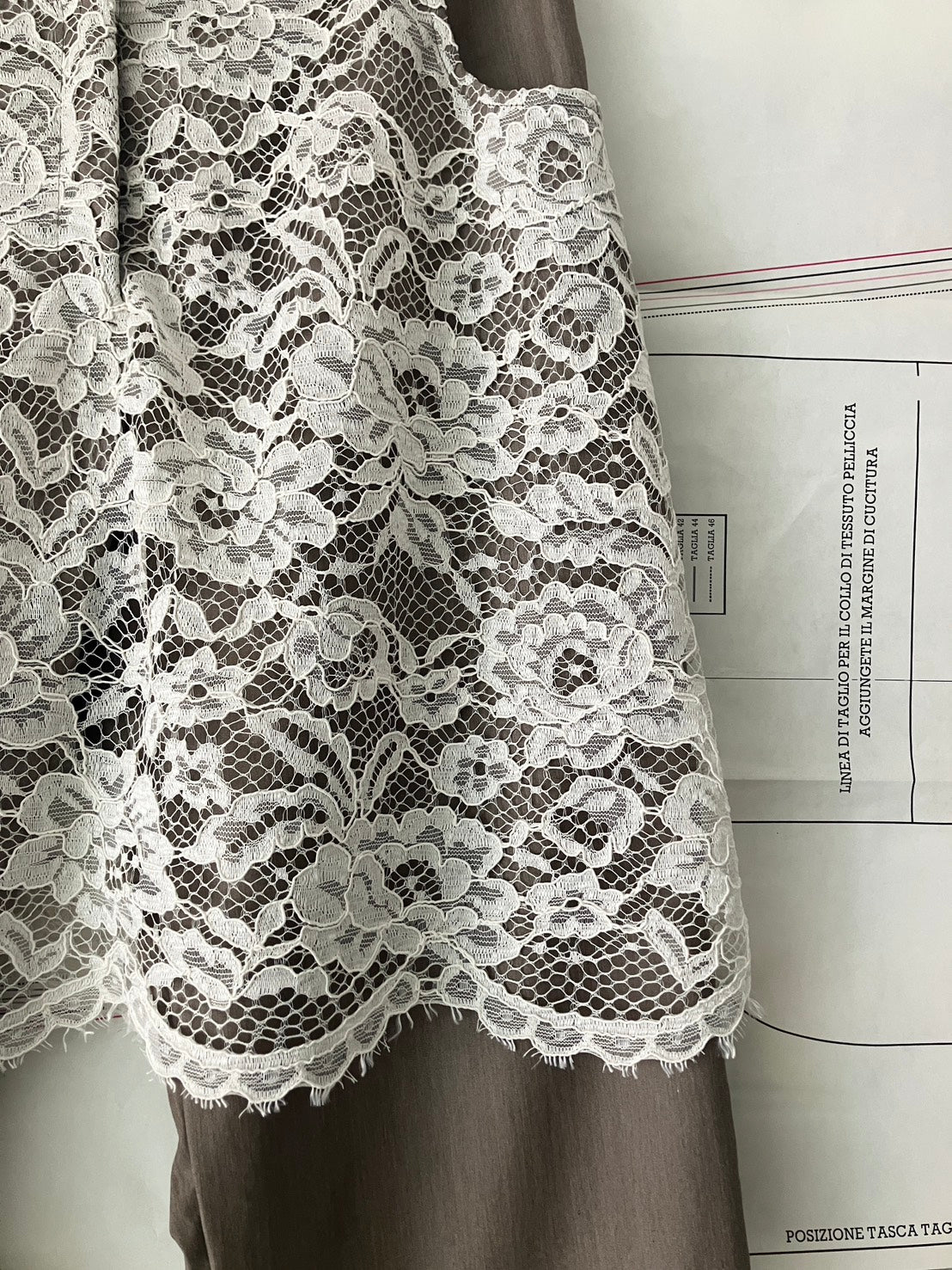 garbage core - LACES SKIRT TROUSERS