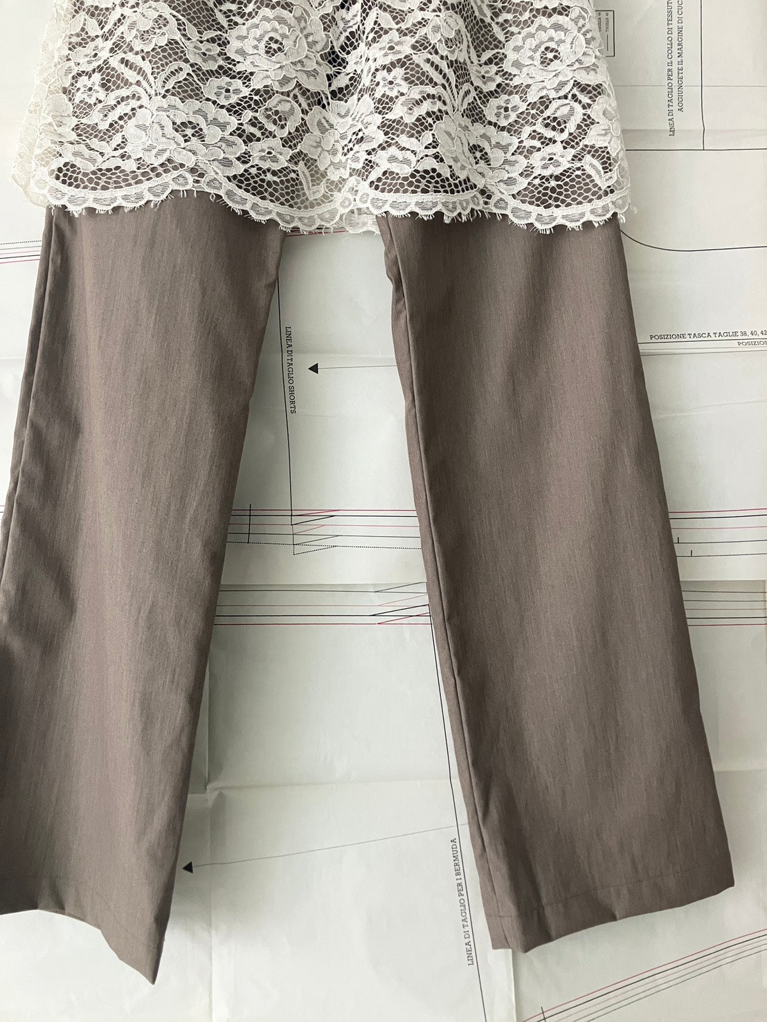 garbage core - LACES SKIRT TROUSERS