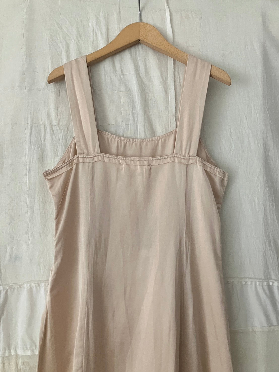 sula - wide strap dress - silver peony
