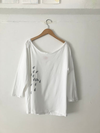 everyone's mother - Tear Long Sleeve - Cloud