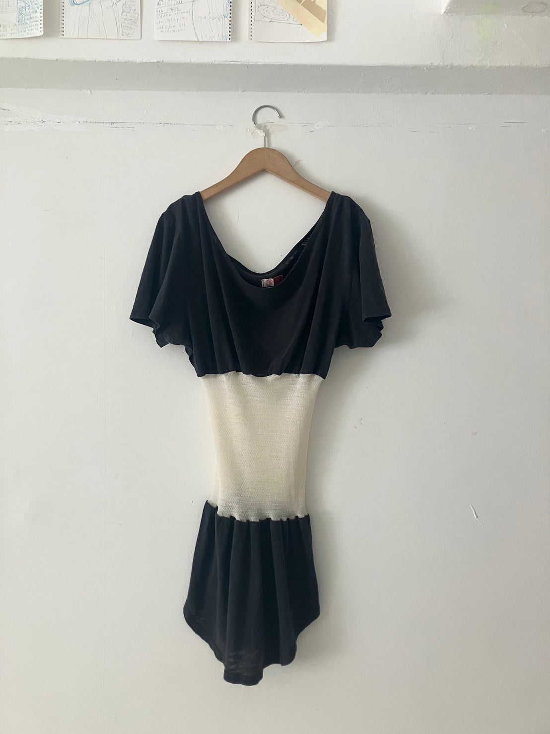 everyone's mother - Venus Top - Stone